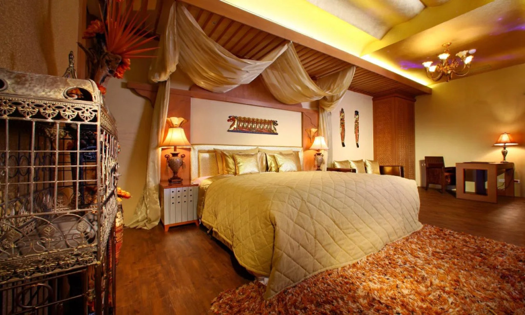 Sato Castle Motel