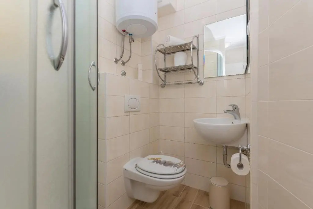 EAST SIDE deluxe suite