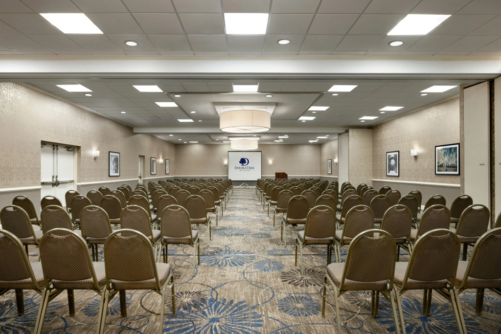 DoubleTree by Hilton Hotel Laurel