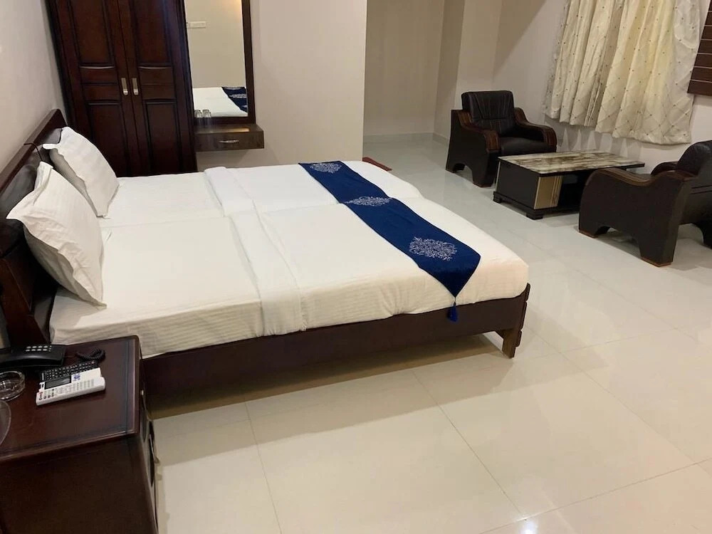 JNR GRAND Hotel