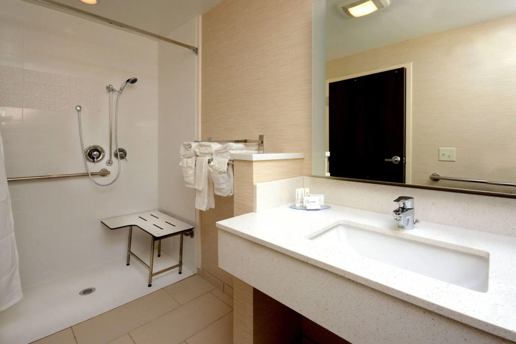 Fairfield Inn & Suites by Marriott Raleigh Capital Blvd./I-540