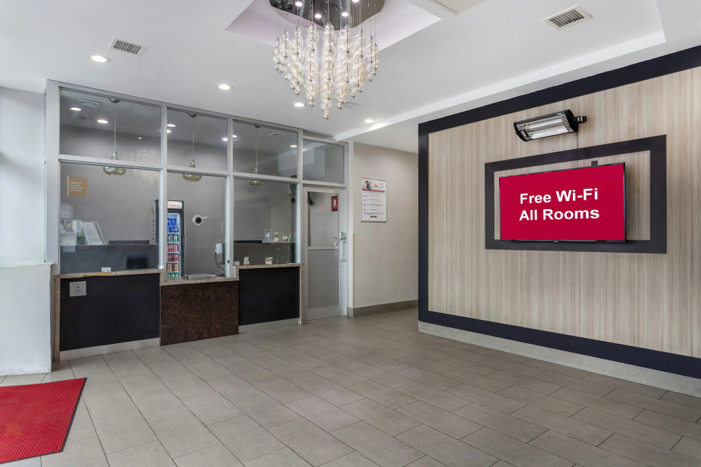 Red Roof Inn PLUS Brooklyn - Flatbush Ave