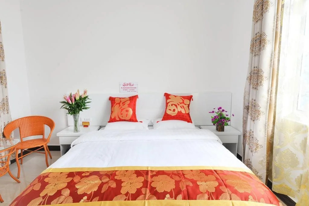 Lijiang Airport Yijia Hotel