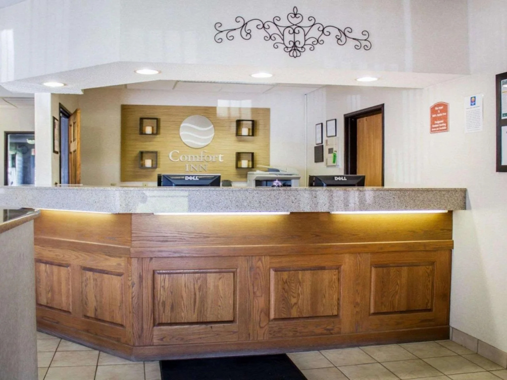 Quality Inn & Suites Green Bay - Ashwaubenon