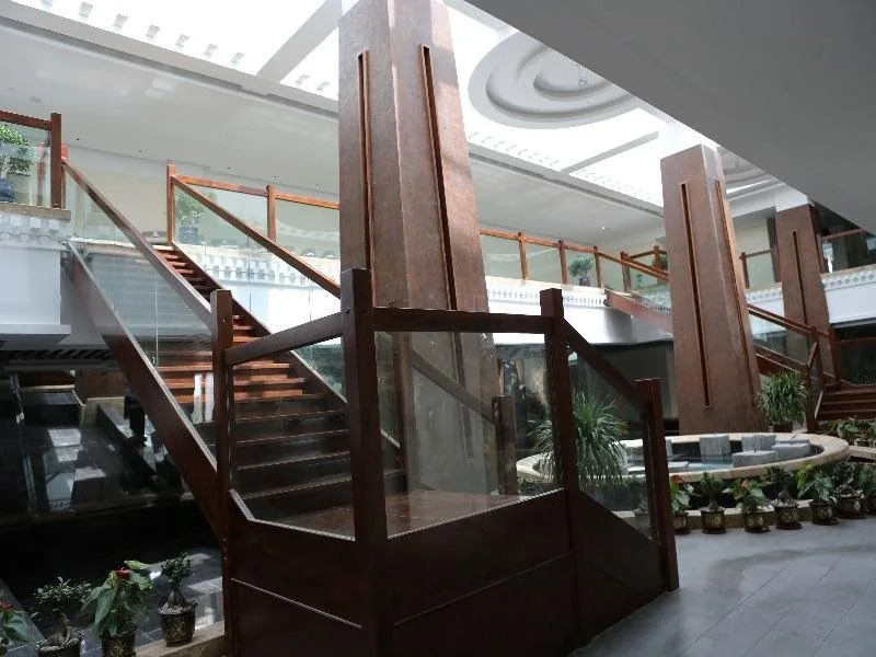 Qomo Langzong Hotel