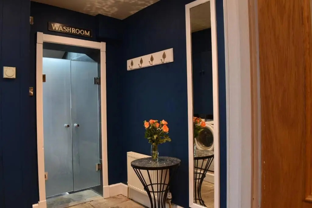 The Cheltenham, stylish 1-bed Victorian apartment