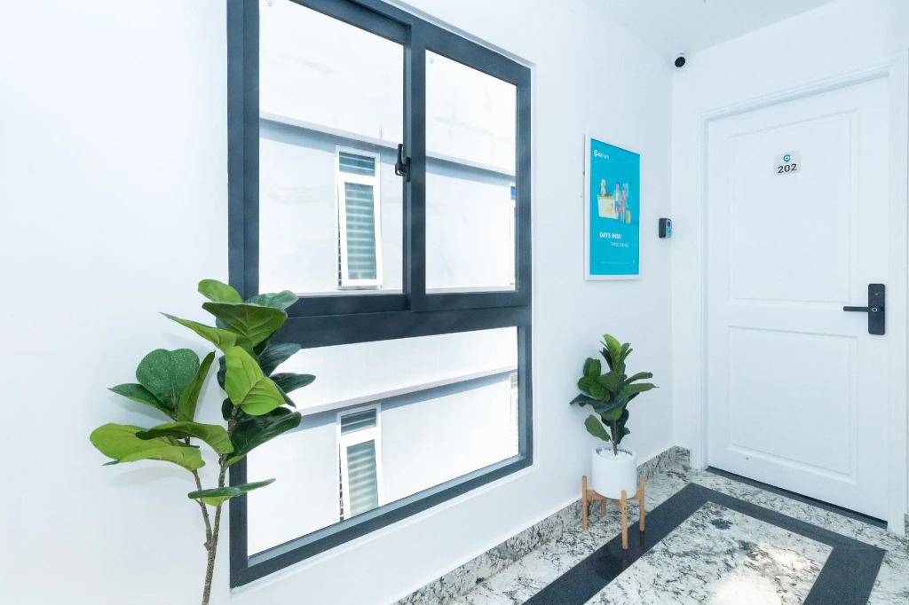 Cozrum Homes Charming Corner 2