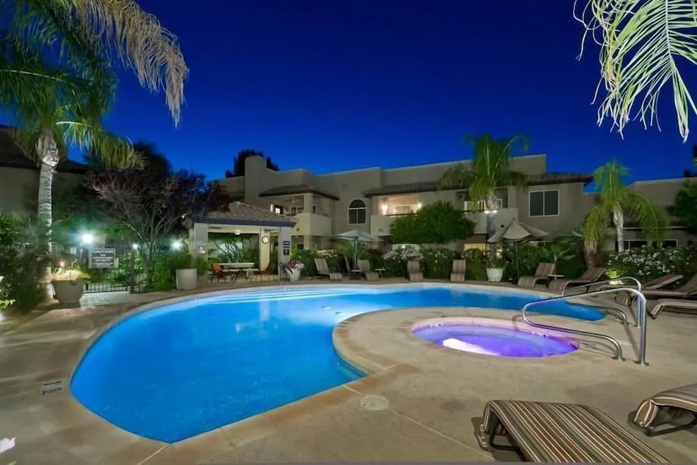 Something Borrowed By Signature Vacation Rentals