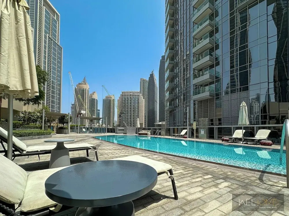 WelHome - Luxury Apartment Facing Burj Khalifa With Terrace
