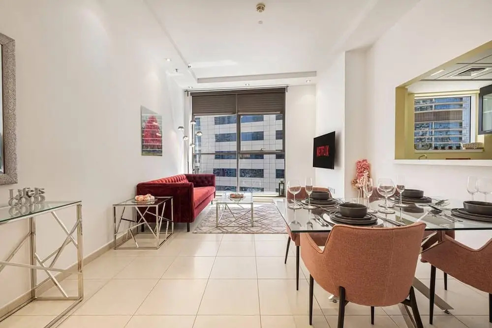 Amazing 1br Dubai Marina, Sea View, Metro Nearby