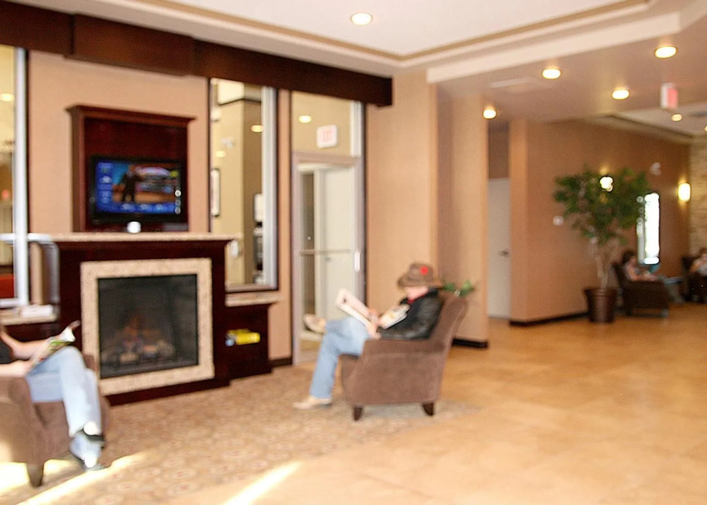 Hampton Inn & Suites by Hilton Edmonton International Airport