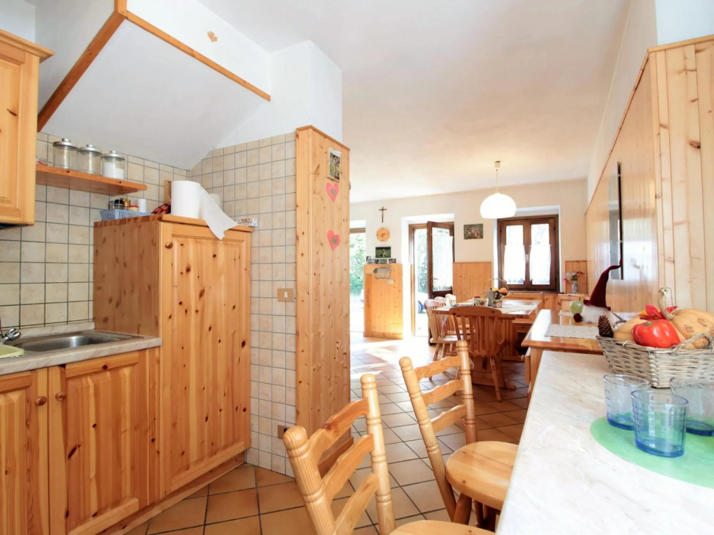 Wooden chalet in Pieve Tesino with garden