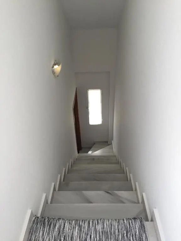 El Cortijuelo. Magnificent triplex terraced house with rooftop of 18m2, overlooking the sea. Parking