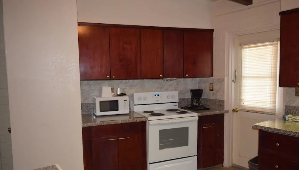 Stanlunds Inn and Suites