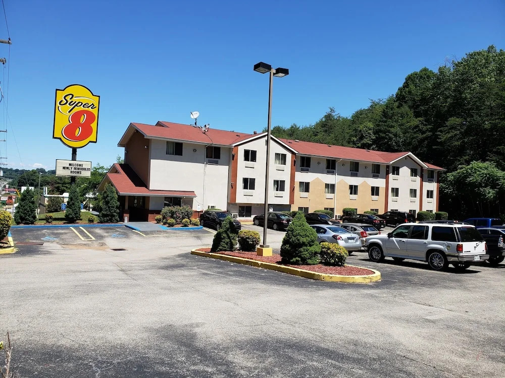 Raceway inn