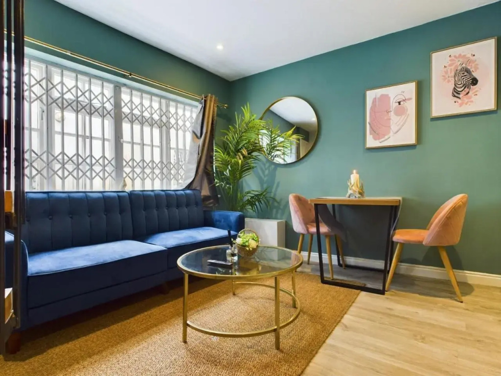 St Georges Mews