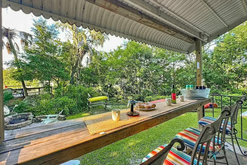 Dock & Kayaks: Riverfront Dunnellon Home!