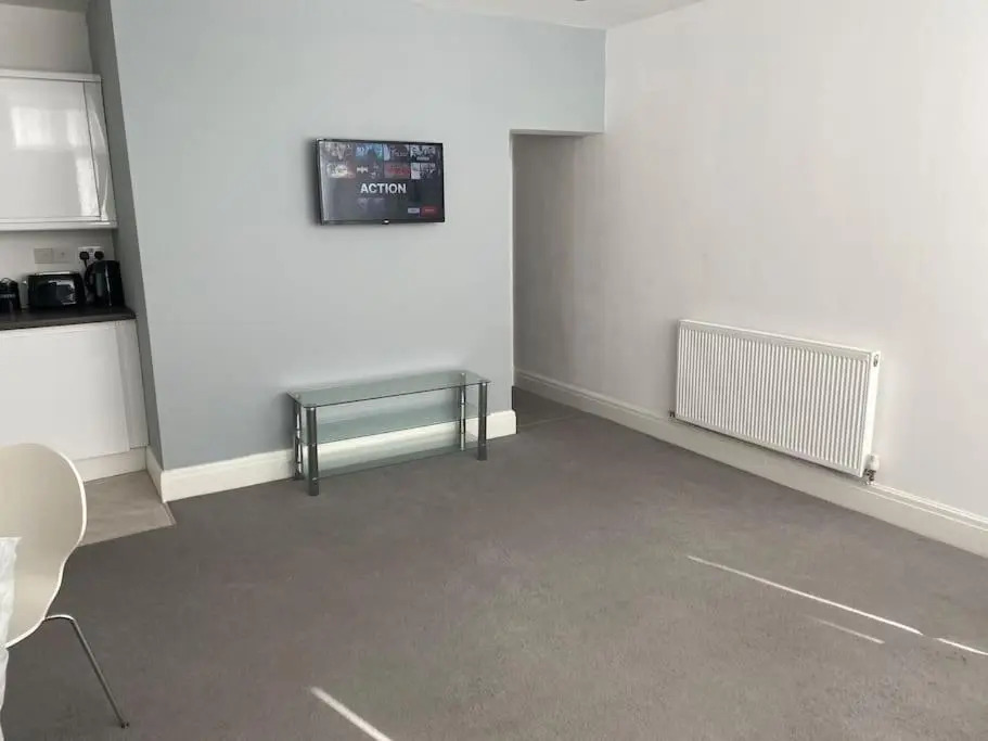 Superb Flat @ Market Street - 62B