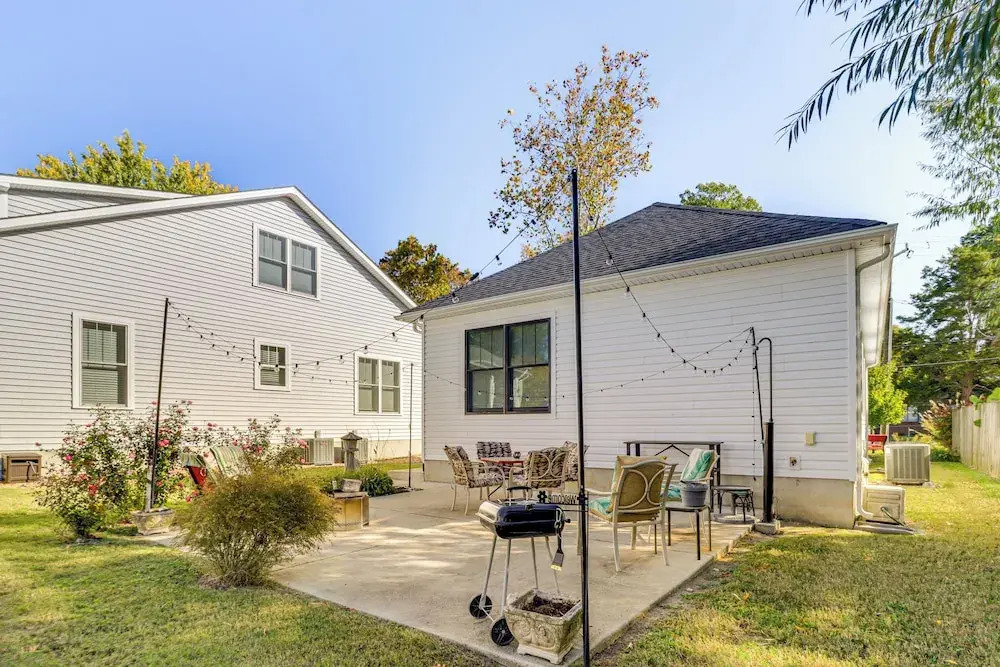 3 Blocks to Beach & Potomac River: Virginia Escape