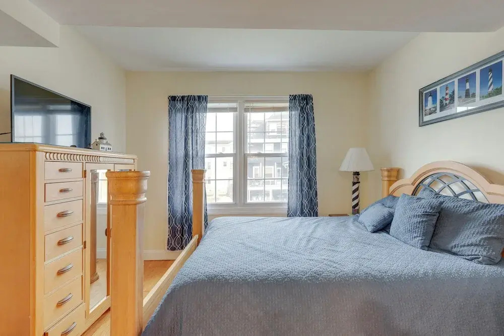 < 1/2 Mi to Boardwalk: Roomy Wildwood Retreat!