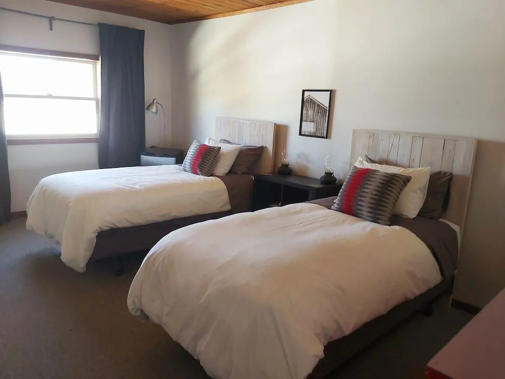 Oakview Lodge & Marina