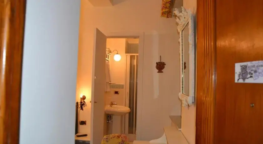 La Civetta Sul Comò B&B