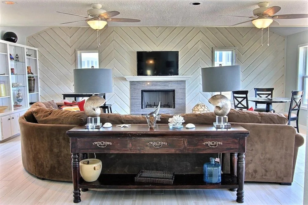 Water's Edge 6LC 4 Bedrooms 2 Bathrooms Home
