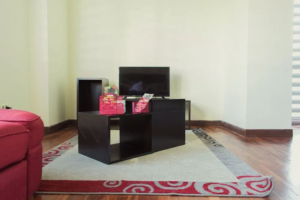 Luxstone Executive & Suites