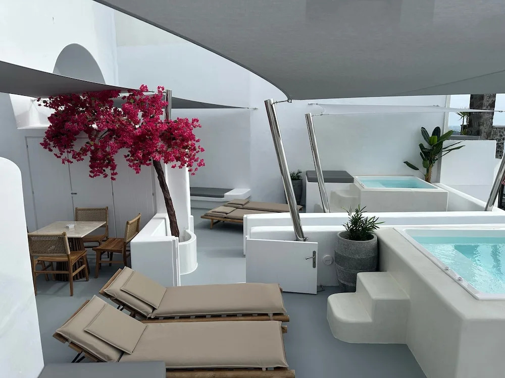 Dagaz Suites