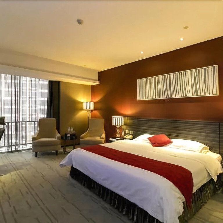 Golden Peninsula Hotel