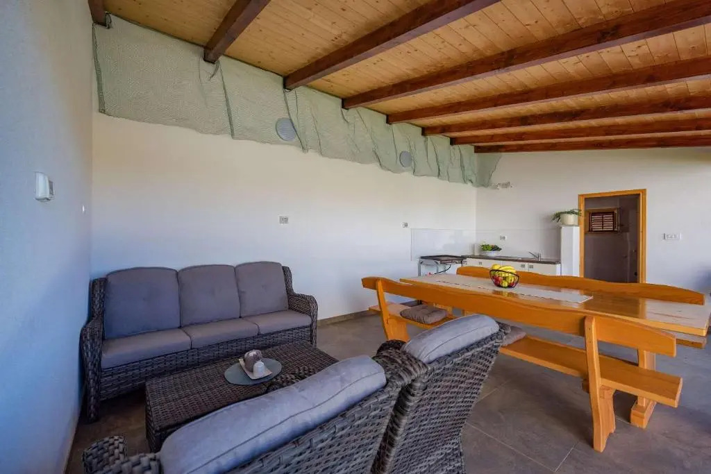 House Demetra