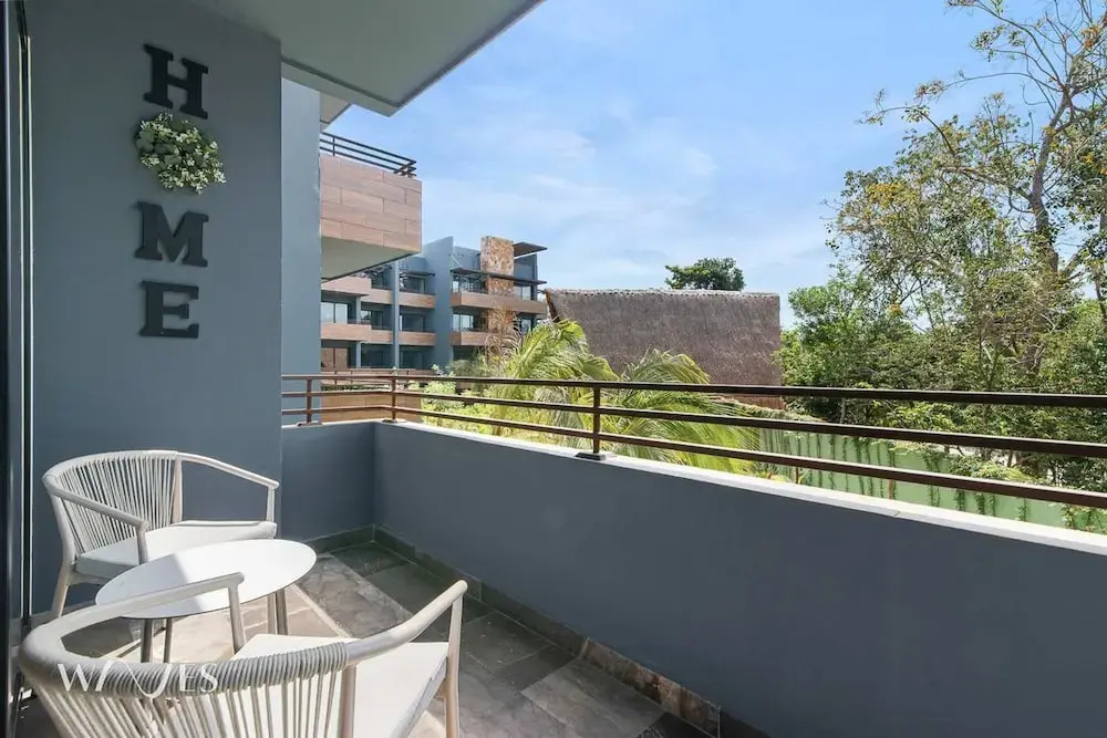 Modern 1 Bedroom Apartment With Luxury Amenities at Paramar Black by Waves