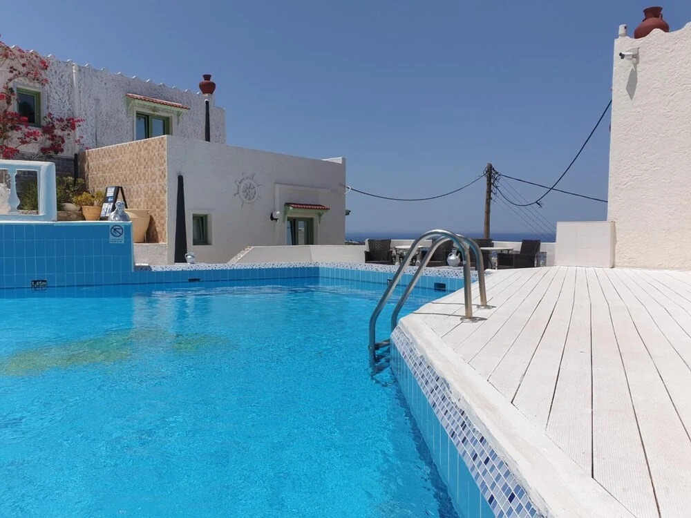 2 Bed Apartment - Sleeps 8 - Pool Patio Views