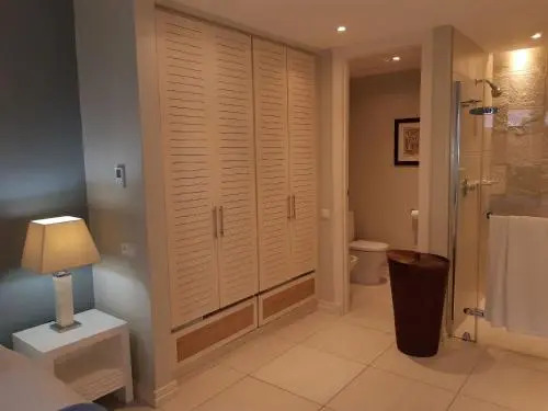 Papay Suite by Simply-Seychelles