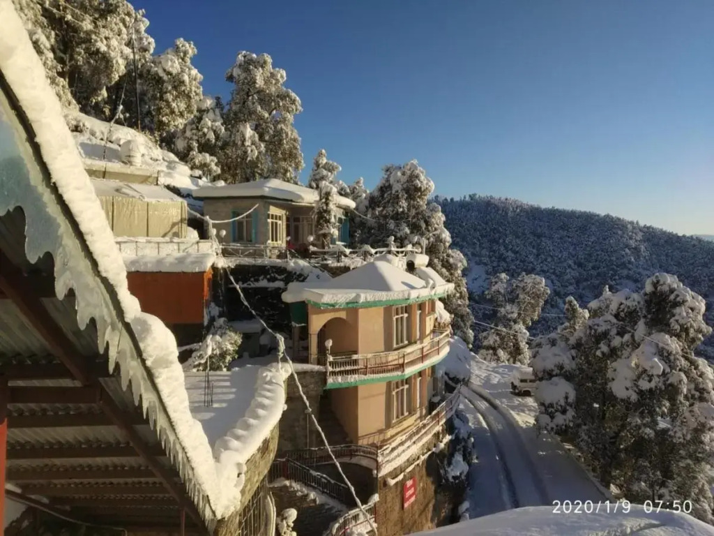 StayApart Shruti Guest House