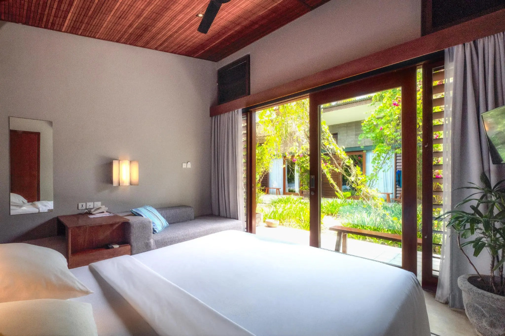 Hotel Komune and Beach Club Bali