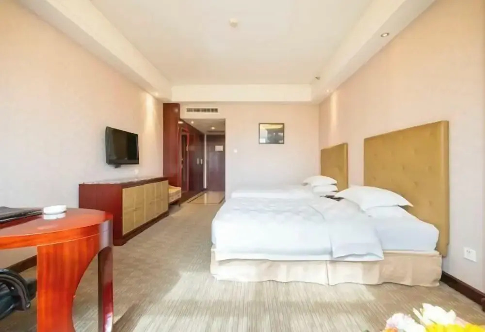 Yiyang Huatian Hotel
