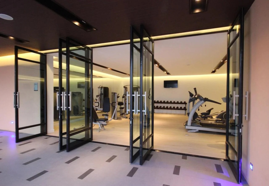 Season Five Hotel