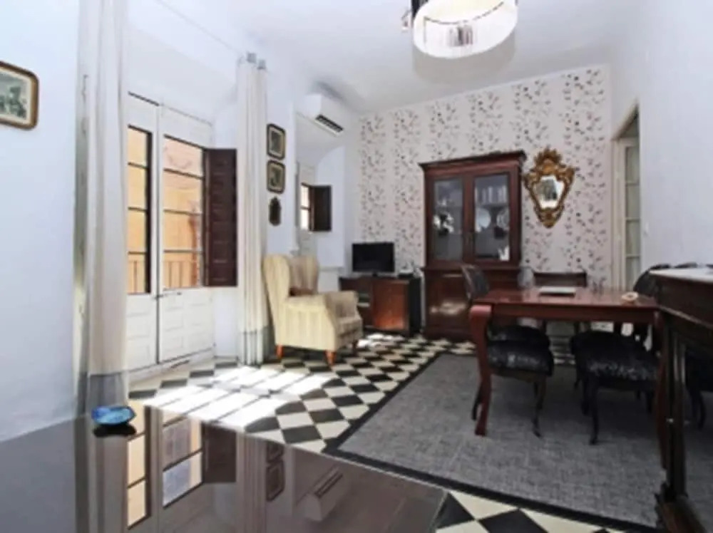 Del Parque Flats - Granada