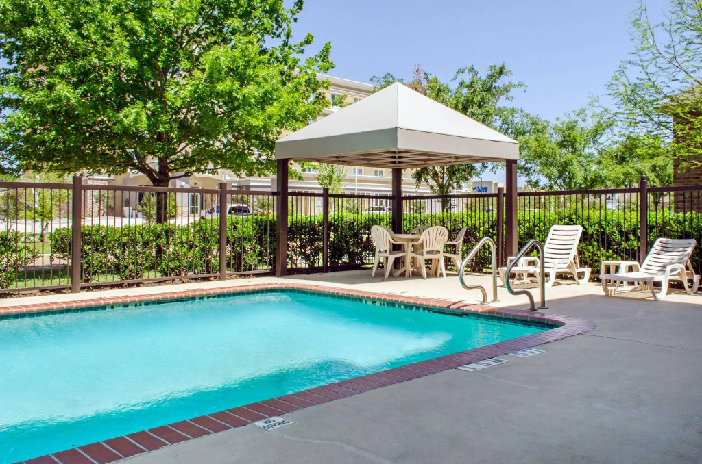 Comfort Inn & Suites Covington - Mandeville