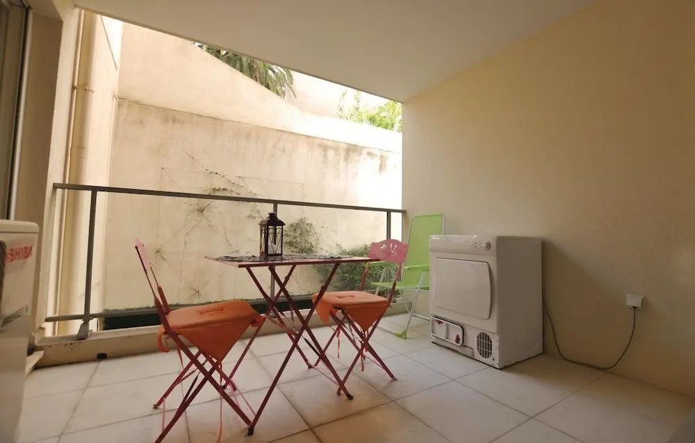 Congress Apartment