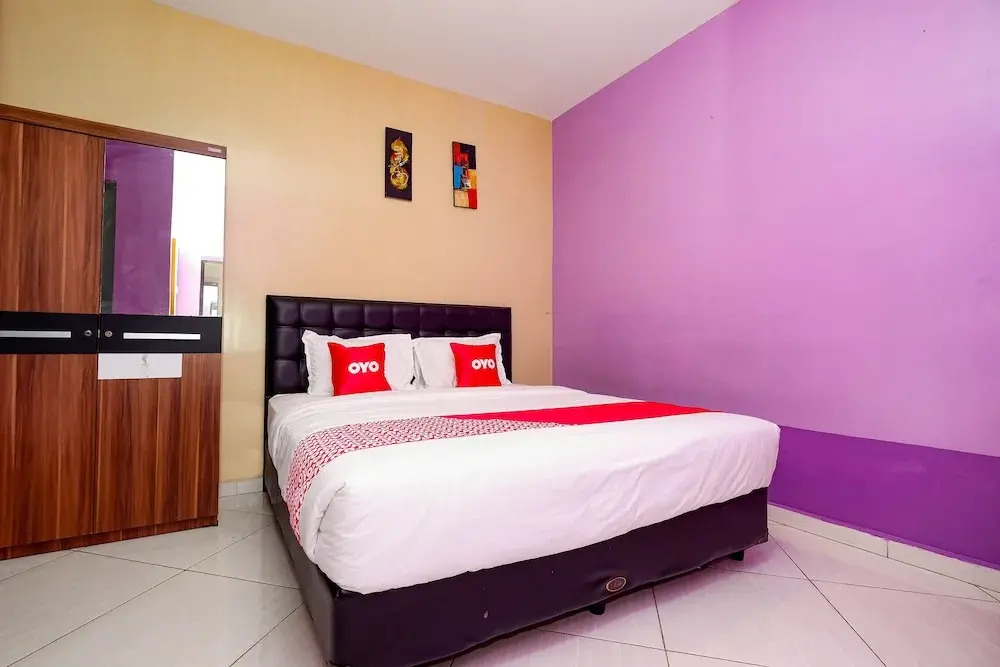 OYO 2095 Wisma Daun