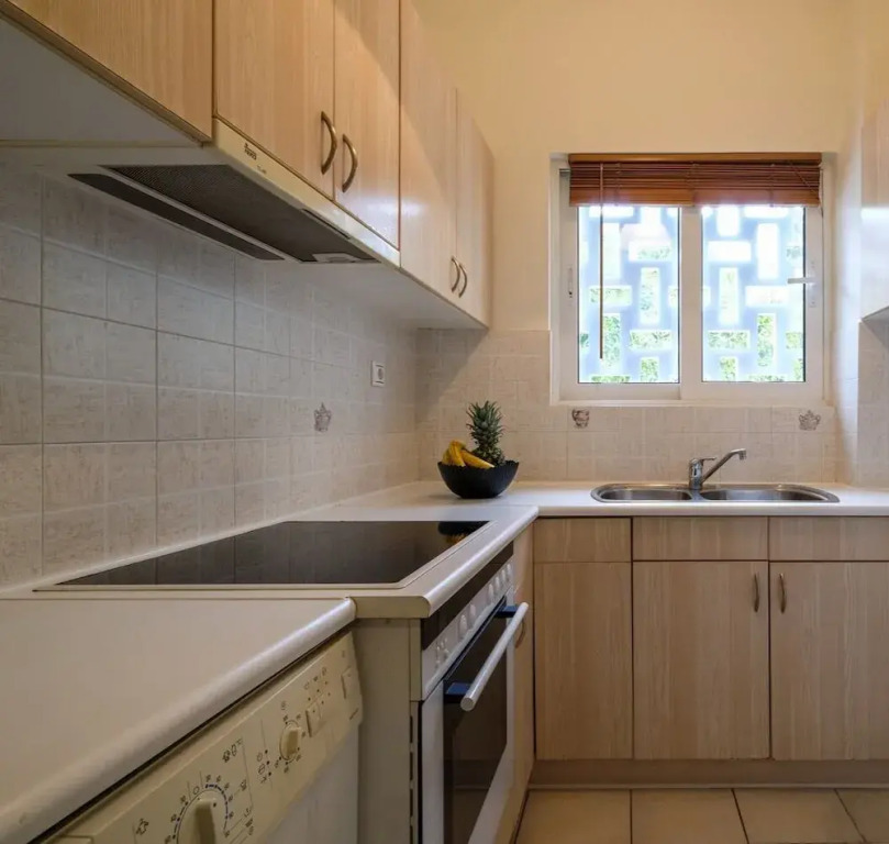 40m² homm Glyfada Apartment, Tataki street