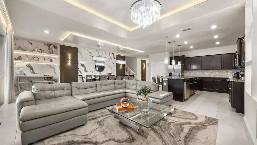 Exquisite 10br Luxury Villa Pool Hot Tub Arcade