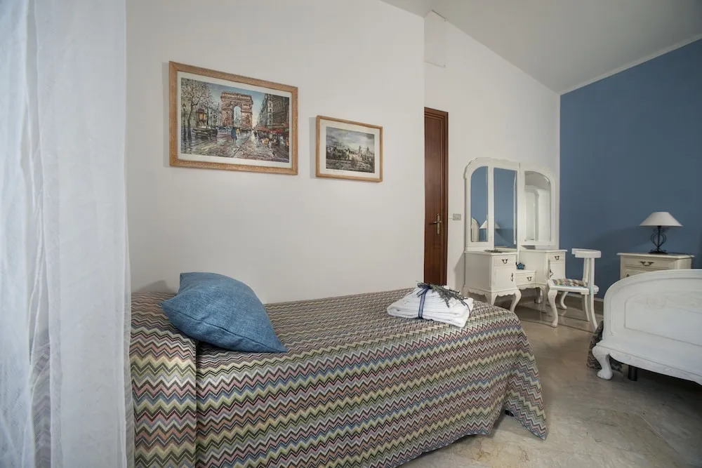 Villa Scampati 7 Places Near the sea With Garden, Bbq and Parking