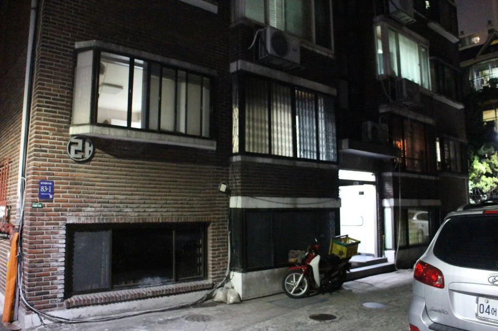 artist77house