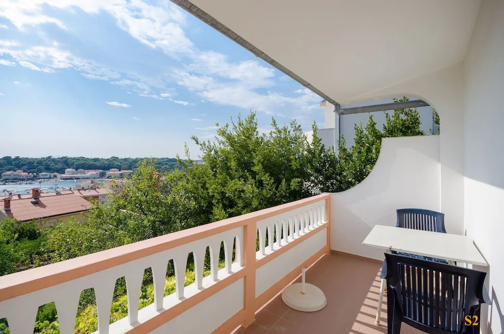 Apartments and Rooms Kata