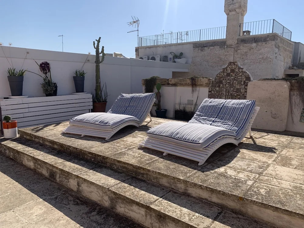 Salapolis Luxury Apartments