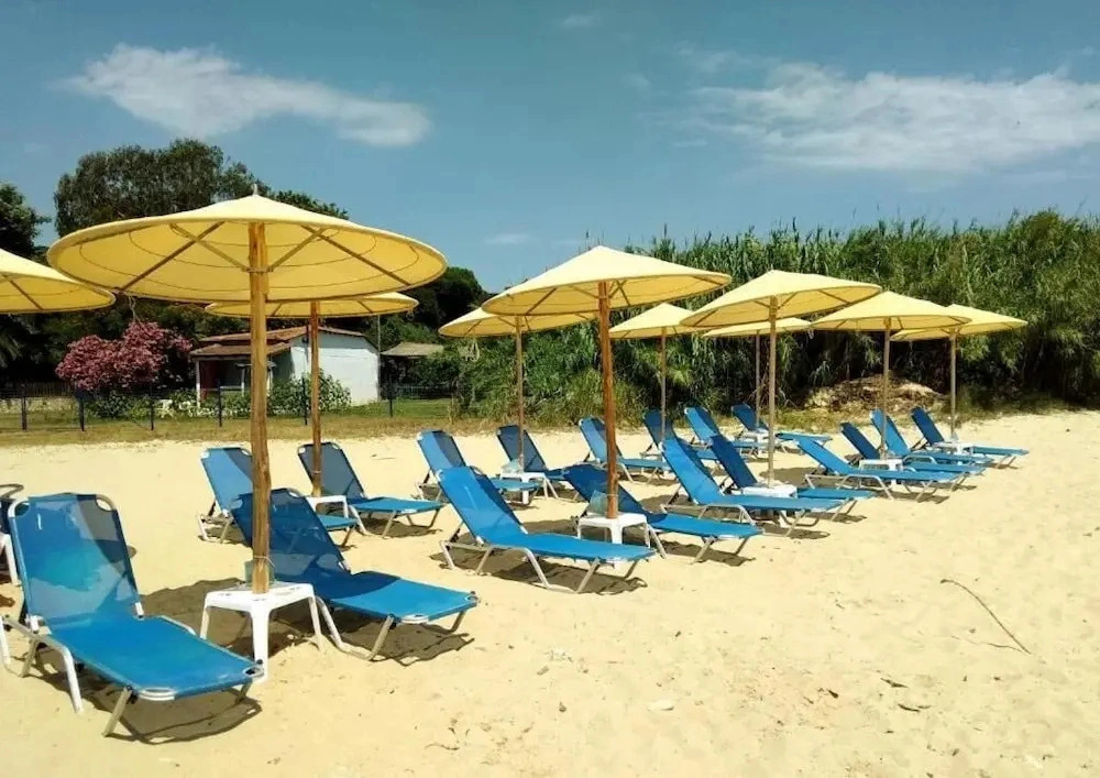 Paradise Hotel