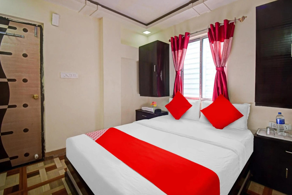 OYO Flagship 80512 Hotel New Aamaze Inn